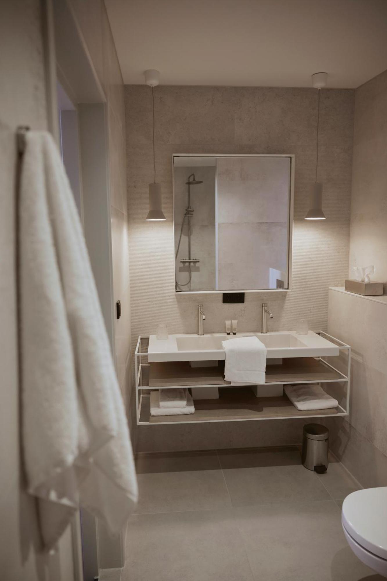 חראו Hotel Oostergoo מראה חיצוני תמונה