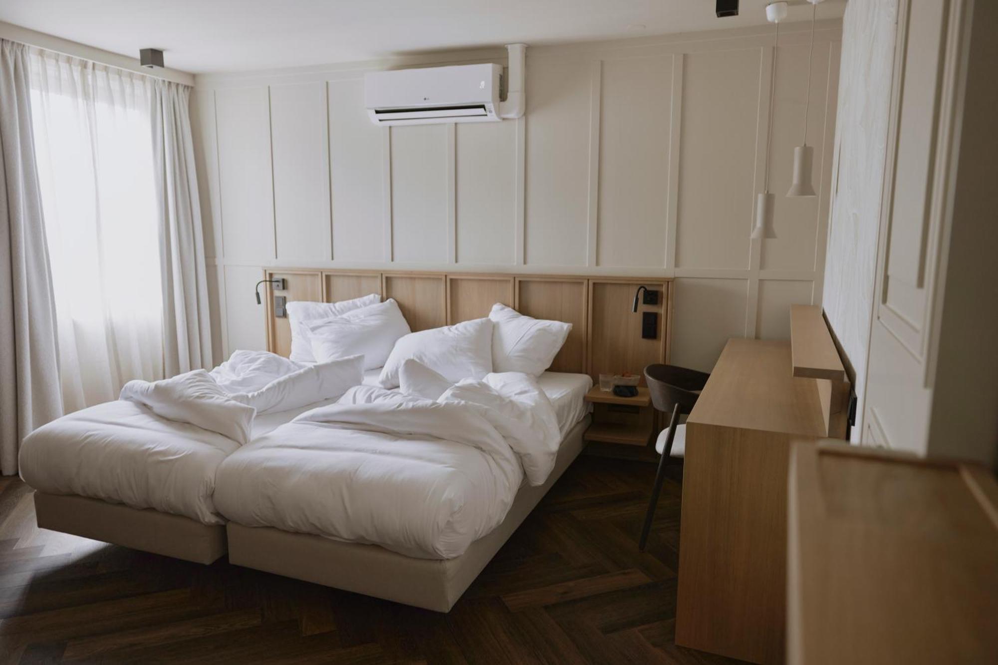 חראו Hotel Oostergoo מראה חיצוני תמונה