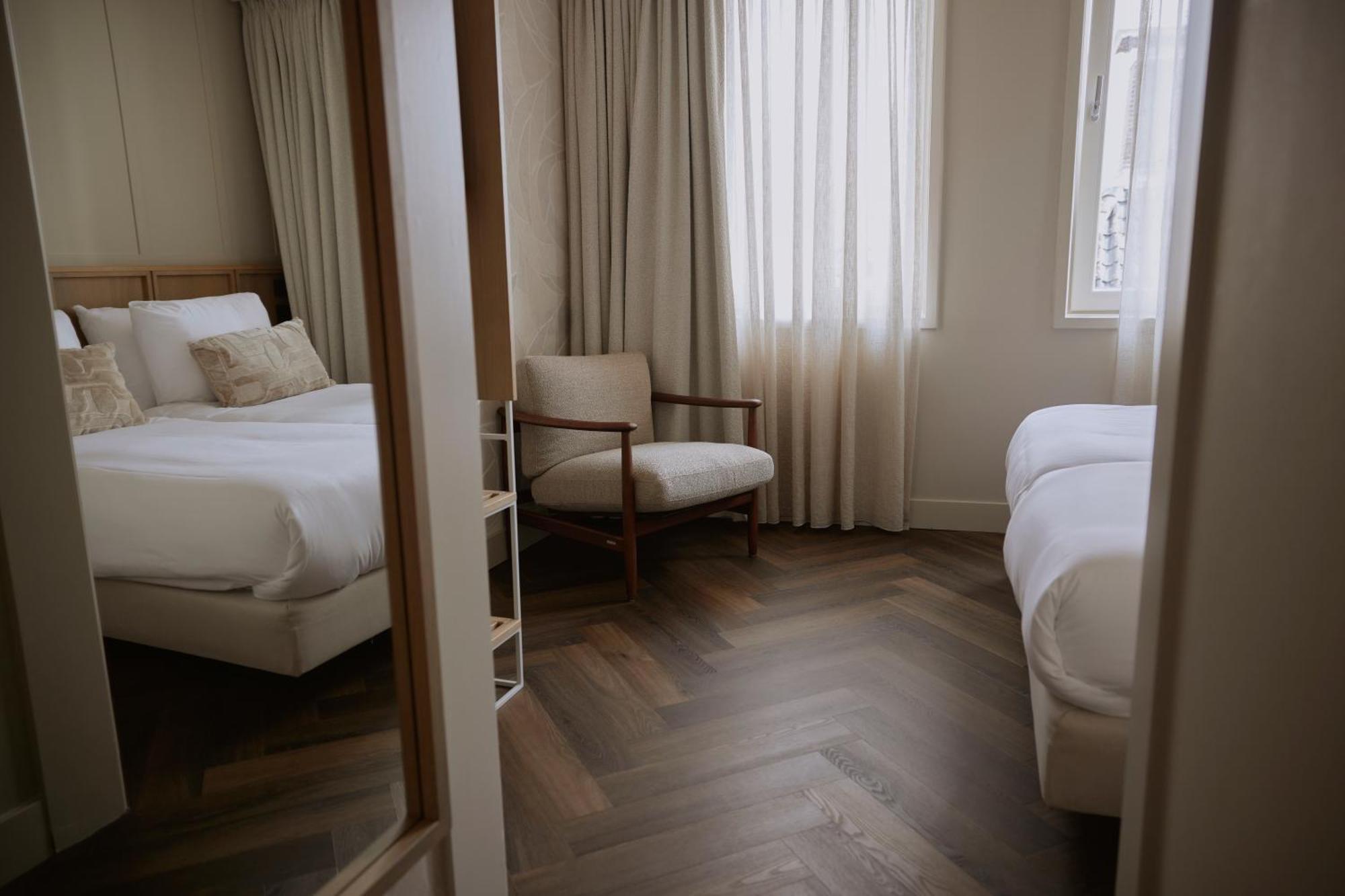 חראו Hotel Oostergoo מראה חיצוני תמונה