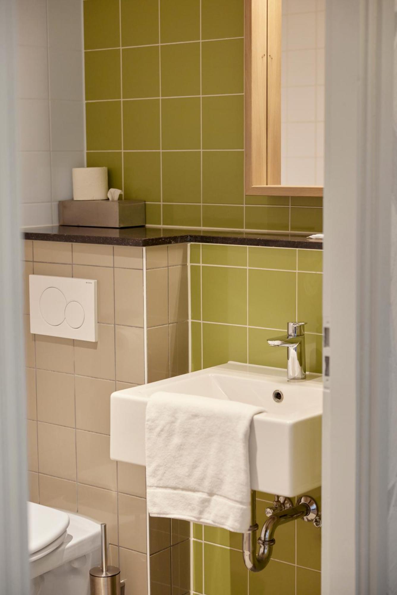 חראו Hotel Oostergoo מראה חיצוני תמונה