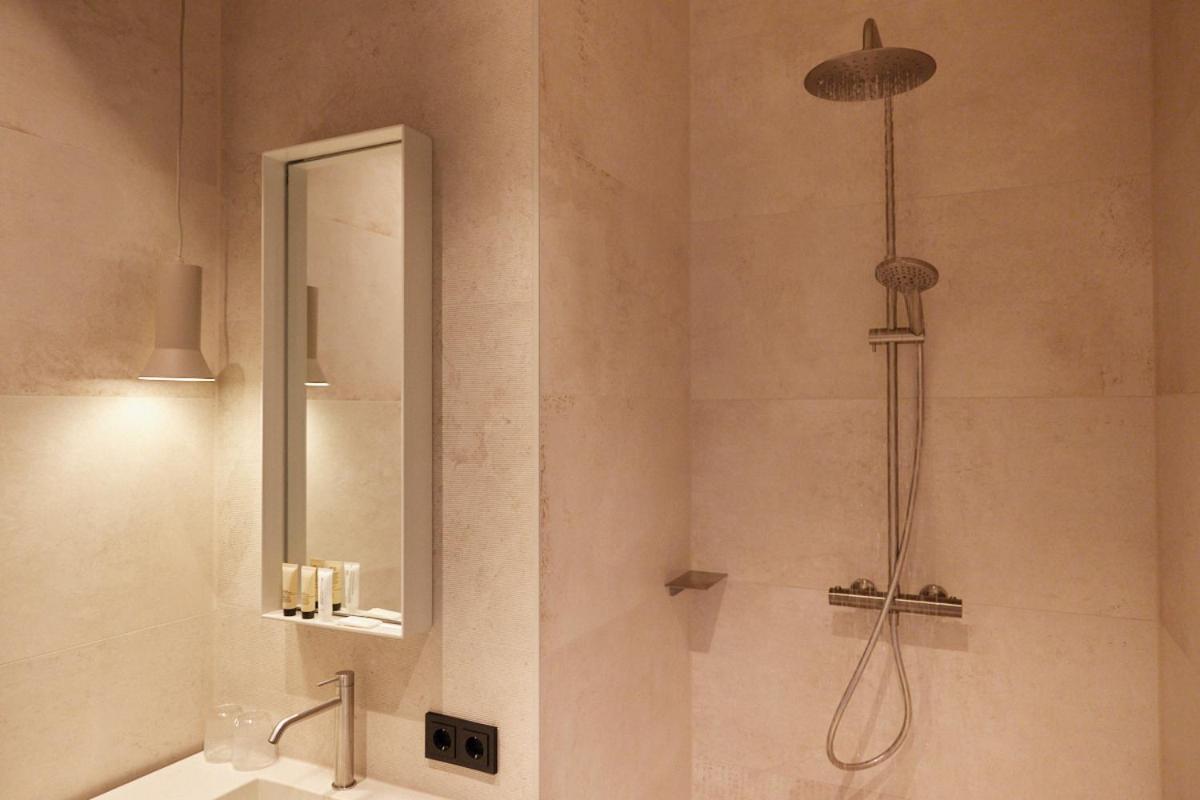 חראו Hotel Oostergoo מראה חיצוני תמונה